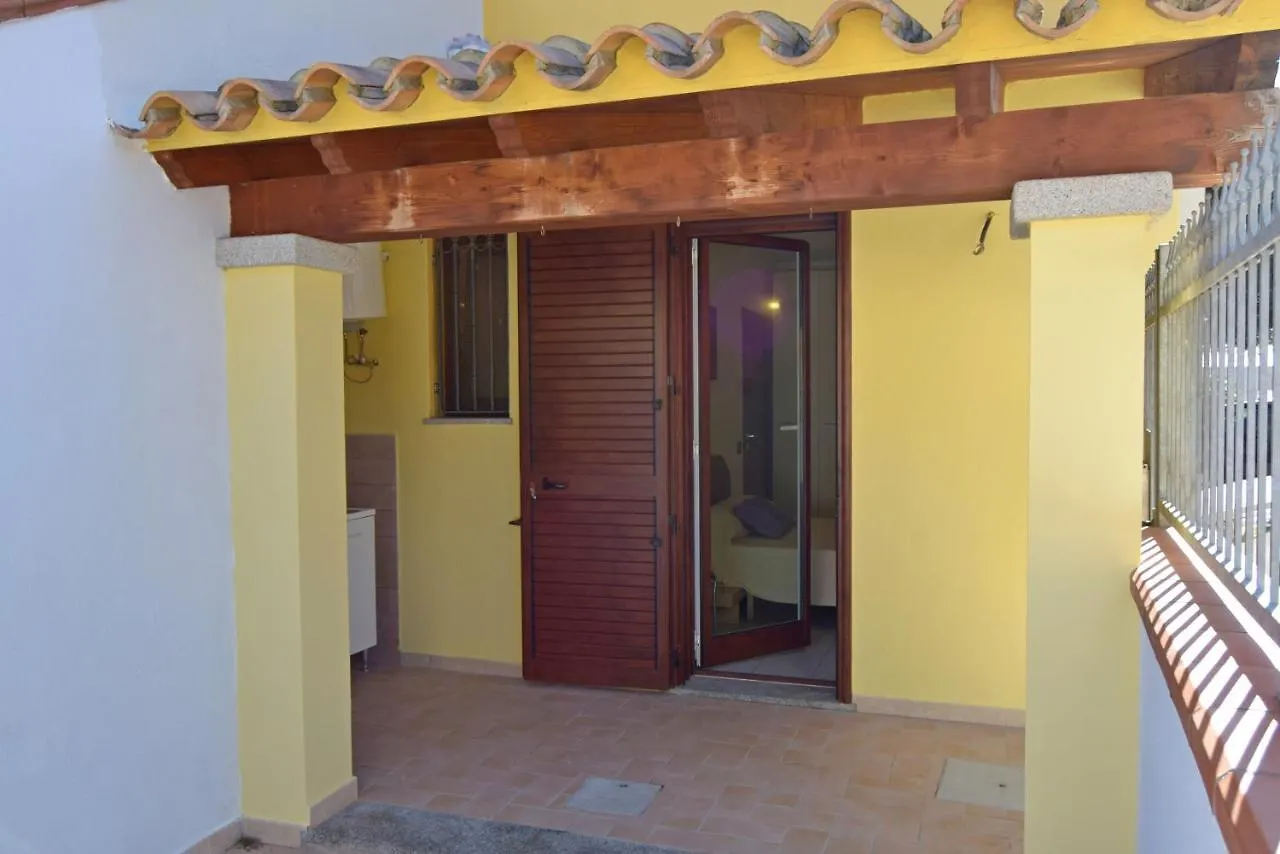 Casa Gabriella By La Via Del Mare Viaggi E Vacanze ヴィッラシミーウス